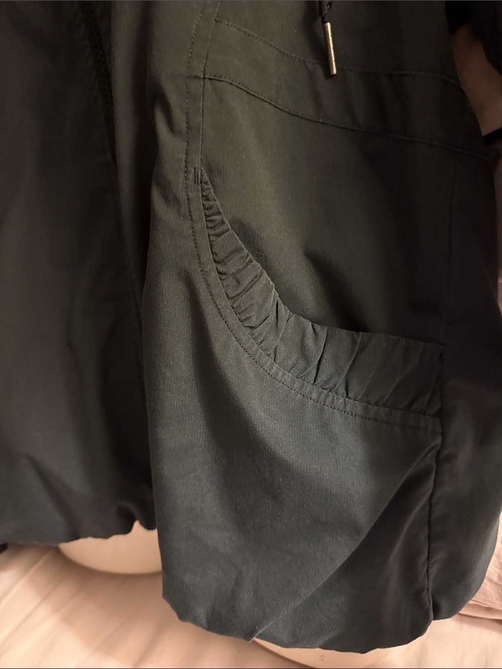 Lululemon - Picture 3 of 8